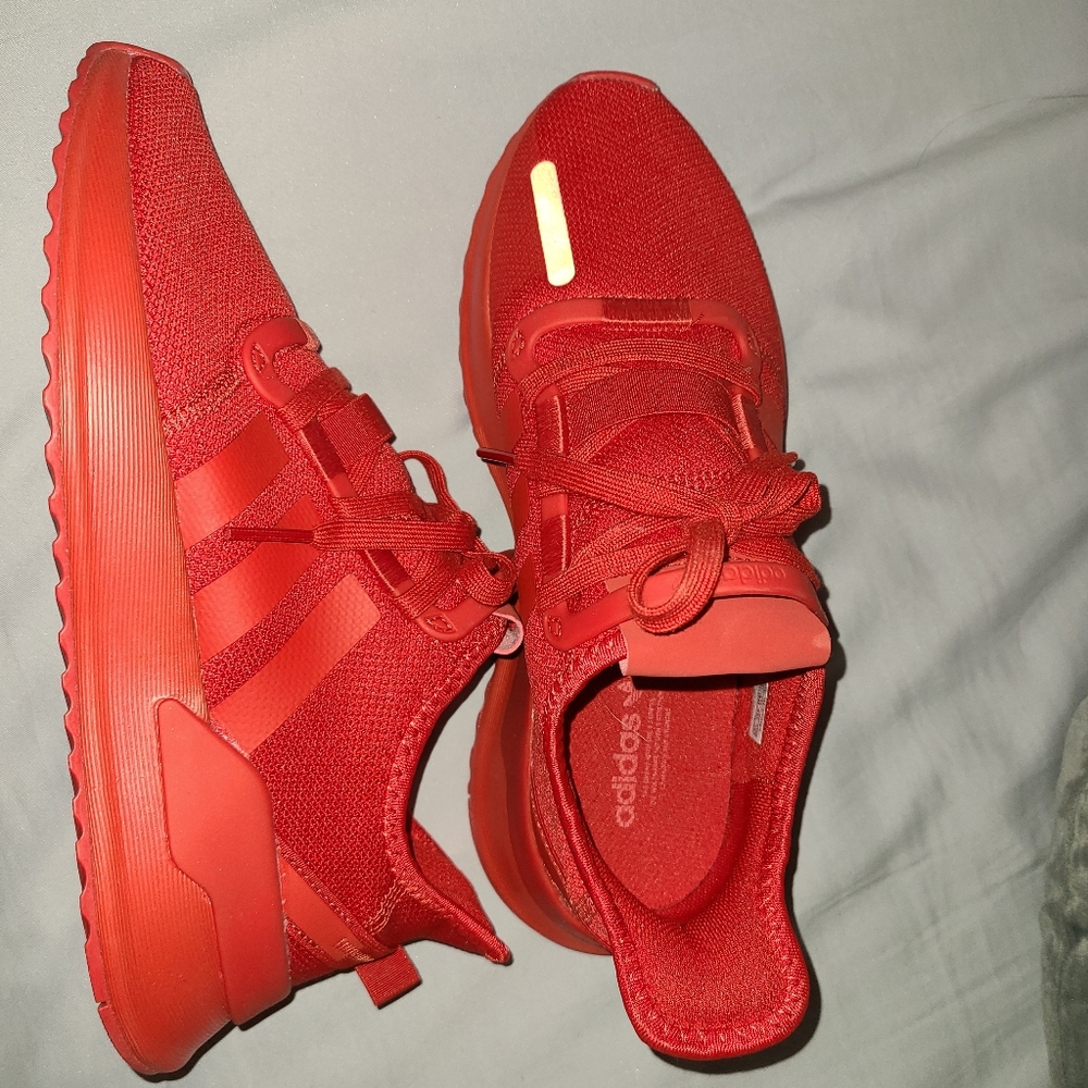 Adidas - Picture 2 of 3